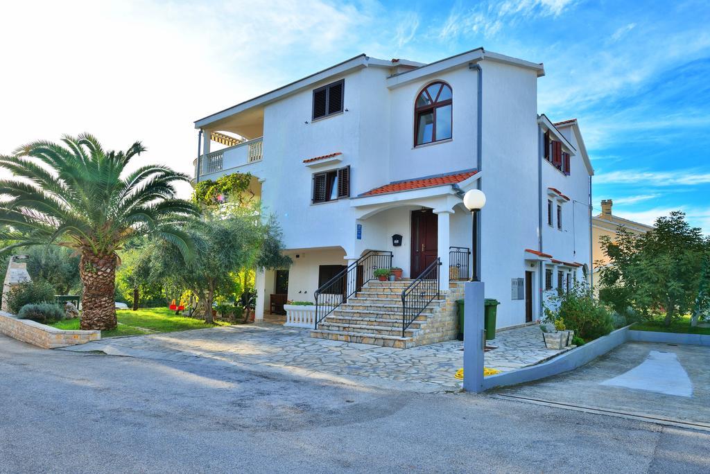 Apartments And A Room Ina Ζαντάρ Εξωτερικό φωτογραφία