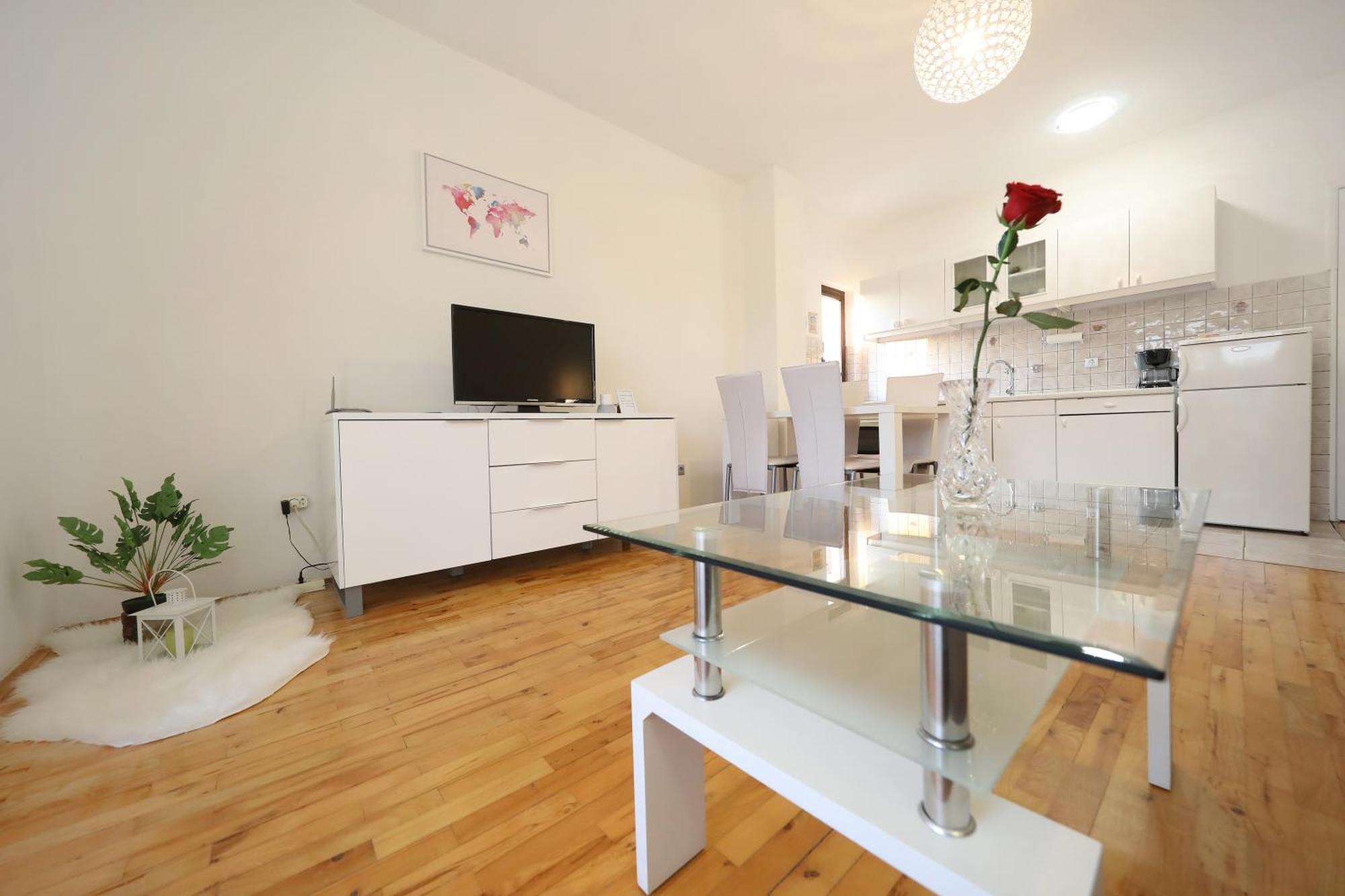 Apartments And A Room Ina Ζαντάρ Εξωτερικό φωτογραφία