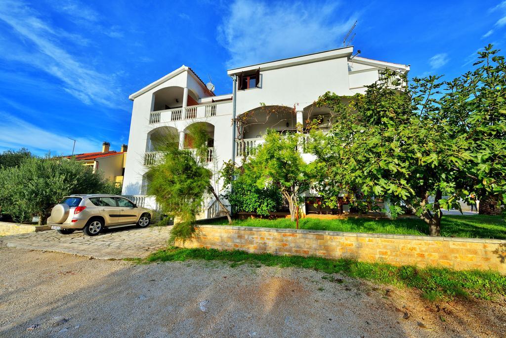 Apartments And A Room Ina Ζαντάρ Εξωτερικό φωτογραφία