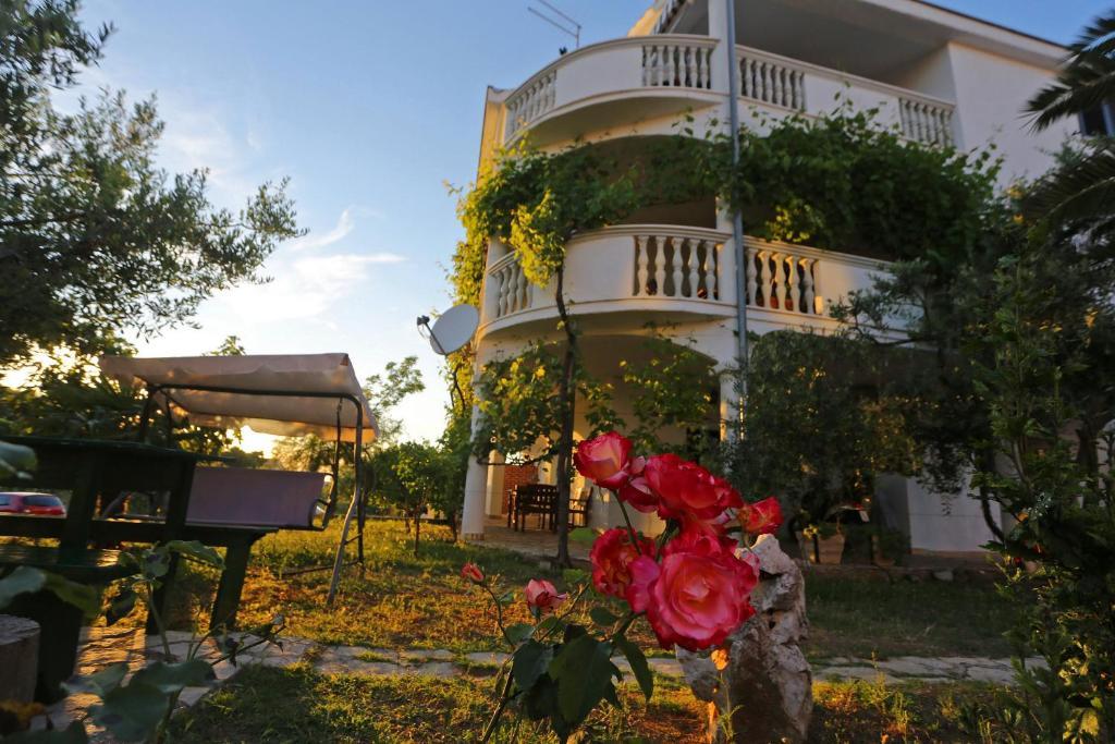 Apartments And A Room Ina Ζαντάρ Εξωτερικό φωτογραφία